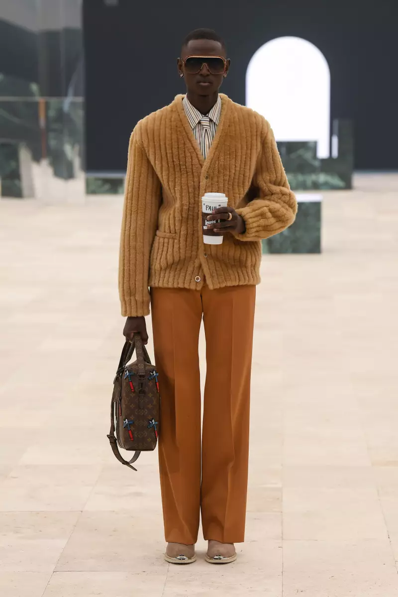 Louis Vuitton Menswear Fall 2021 ប៉ារីស 2734_52