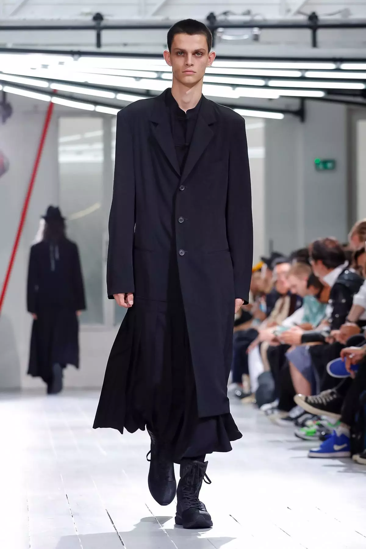 Yohji Yamamoto 2020 tavasz/nyár Párizs 27355_4