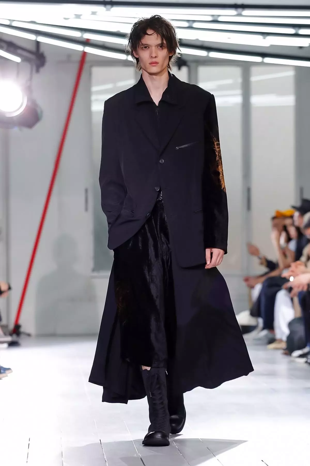 Yohji Yamamoto proljeće/ljeto 2020. Pariz 27355_40