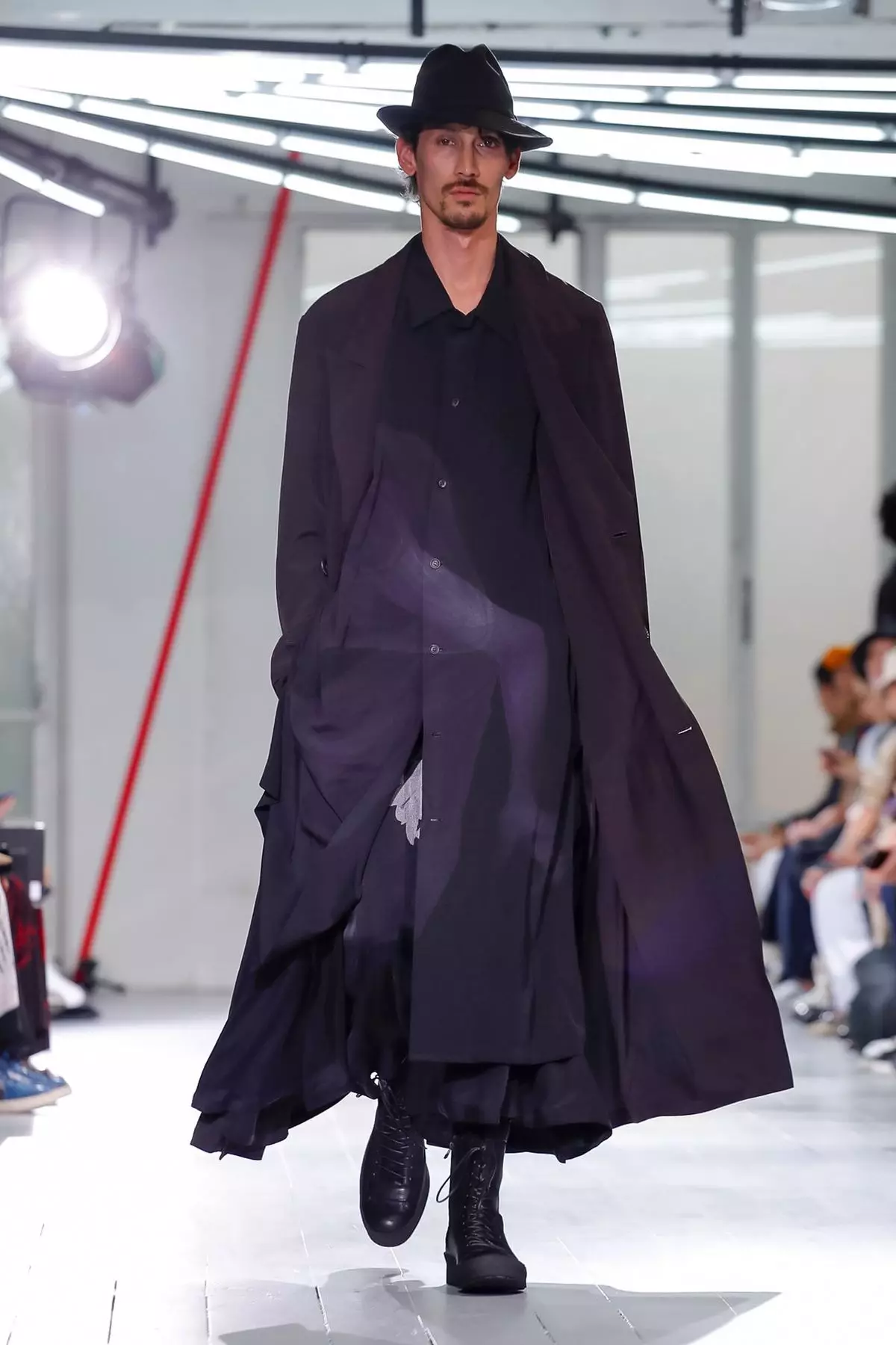 Yohji Yamamoto proljeće/ljeto 2020 Pariz 27355_9