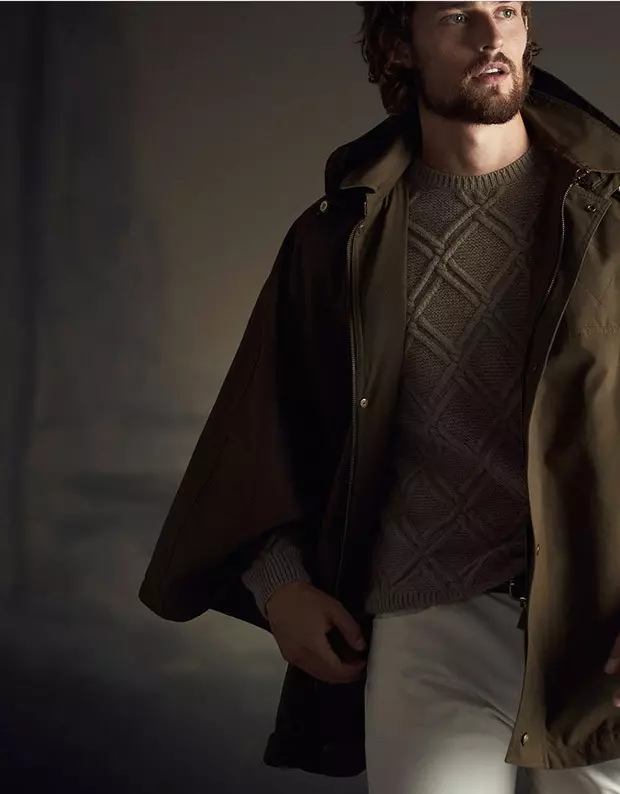 Beyond the Hills uhlelo olusha oludalula Iqoqo Labesilisa le-A/W 2015-16 elivela ku-Massimo Dutti ngemodeli yesilisa u-Wouter Peelen.