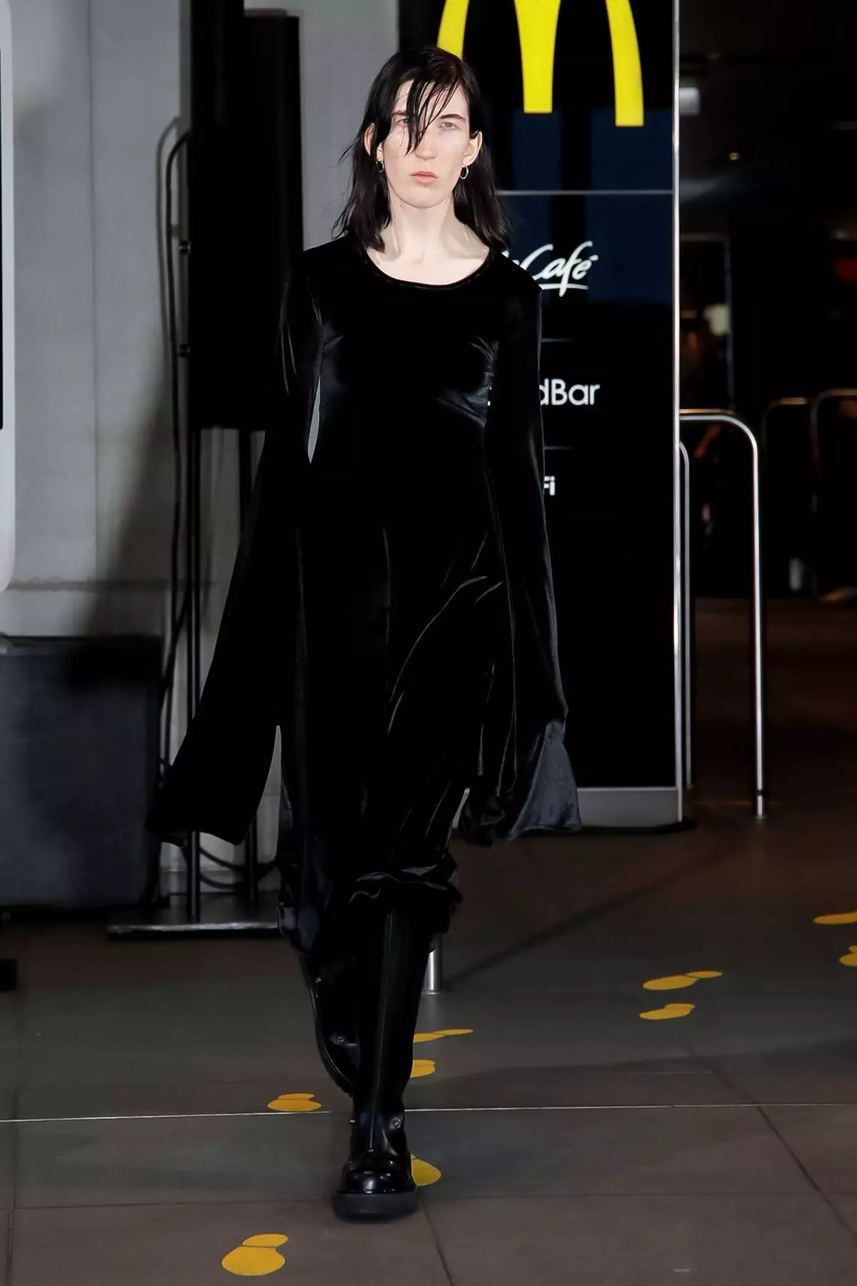 Vetements Women & Men Spring / Summer 2020 Paris 27498_51