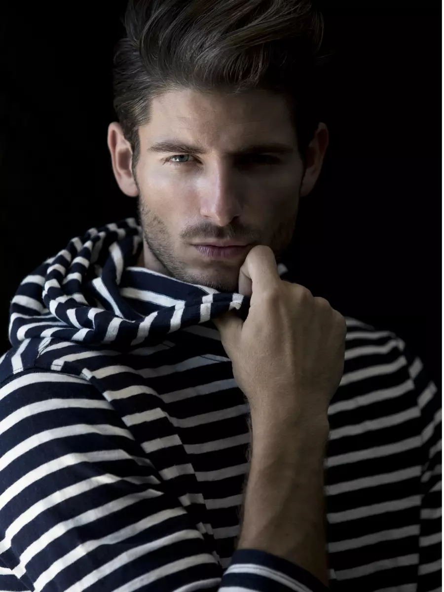 Adam Nicklas de Karl Simone