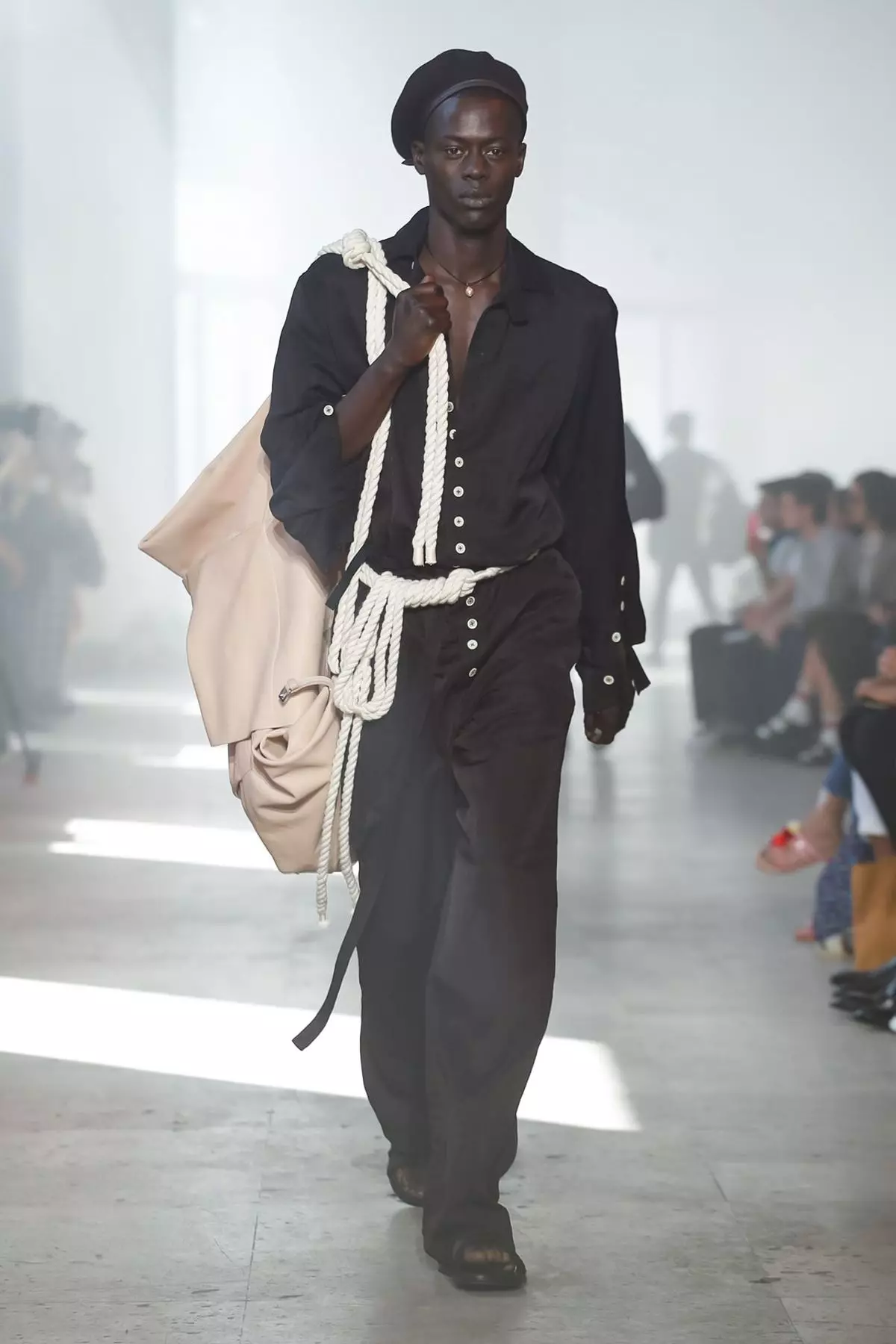 Ann Demeulemeester เสื้อผ้าบุรุษ Spring/Summer 2020 Paris 27638_13