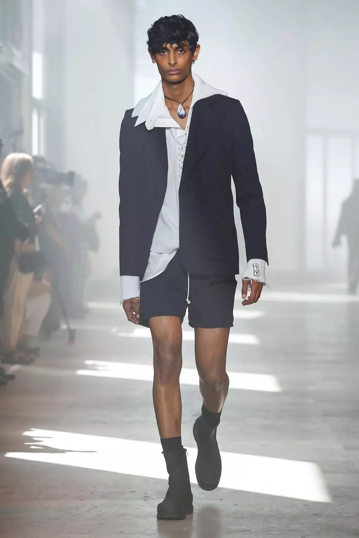 Ann Demeulemeester Menswear Spring/Chilimwe 2020 Paris 27638_22