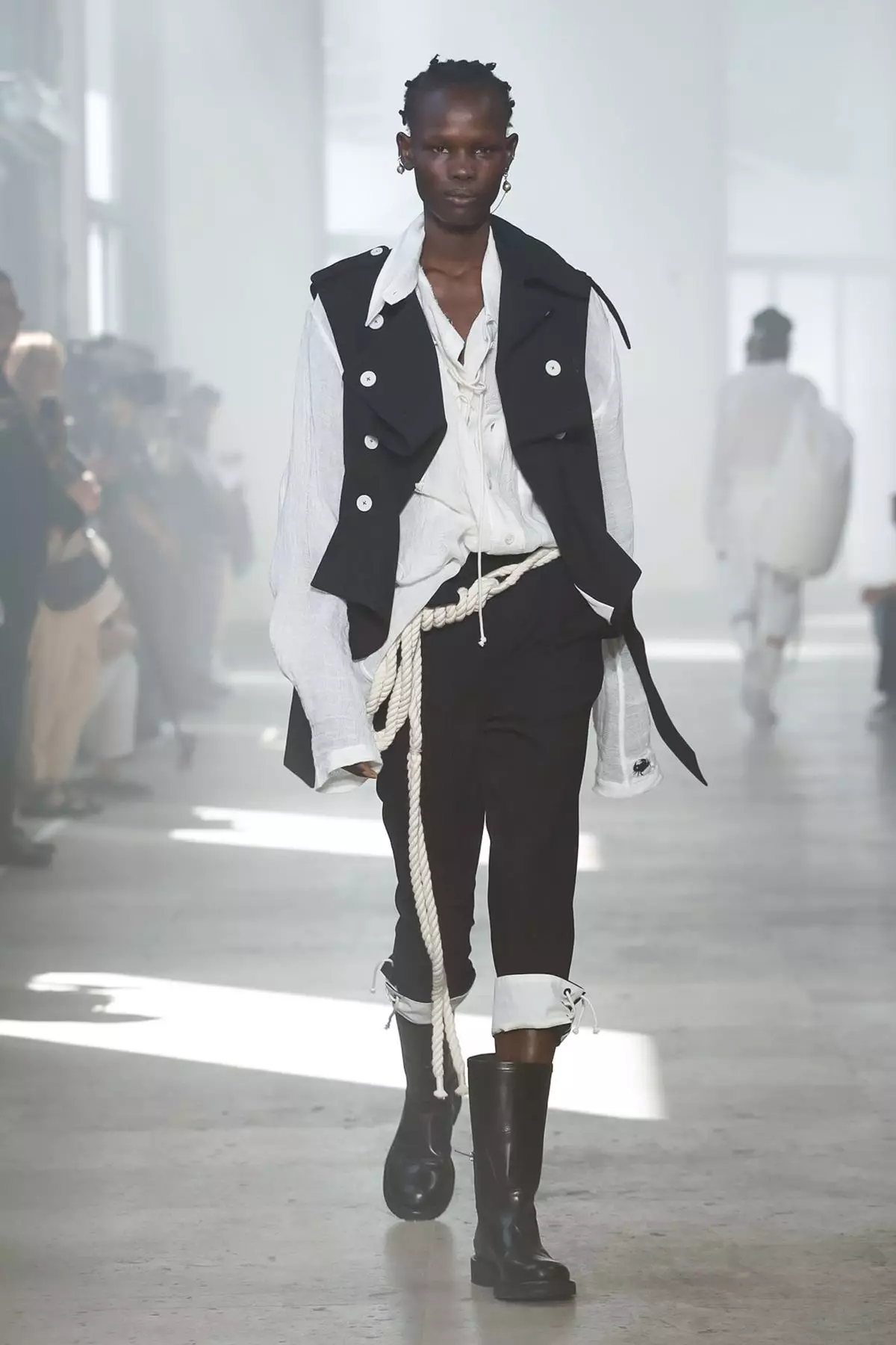 Ann Demeulemeester Menswear פרילינג / זומער 2020 פּאַריז 27638_40