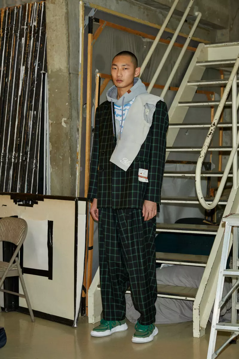 MAISON MIHARA YASUHIRO Fall 2021 Paris 2768_36