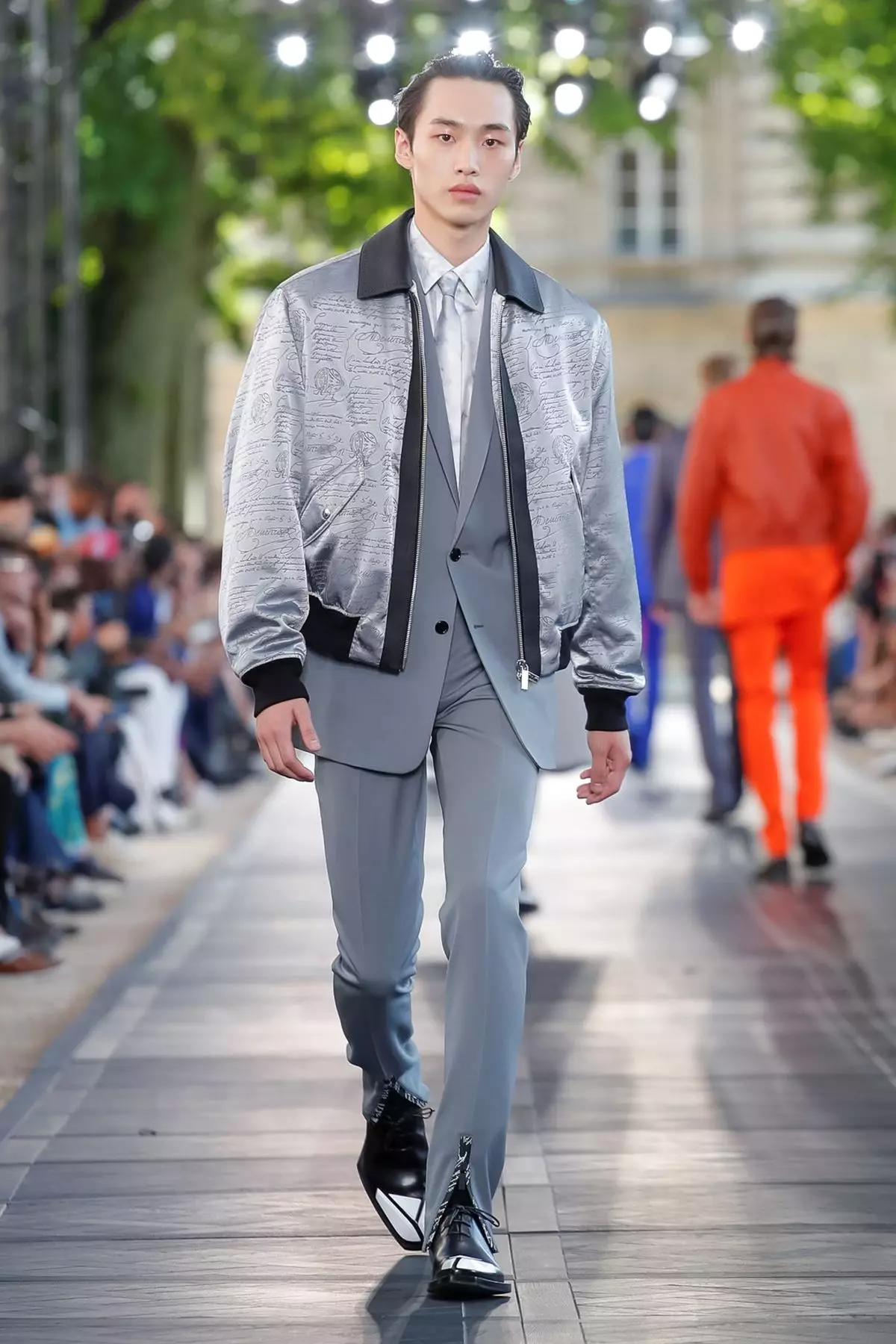 Berluti Menswear Весна / Лето 2020 Париж 27707_27