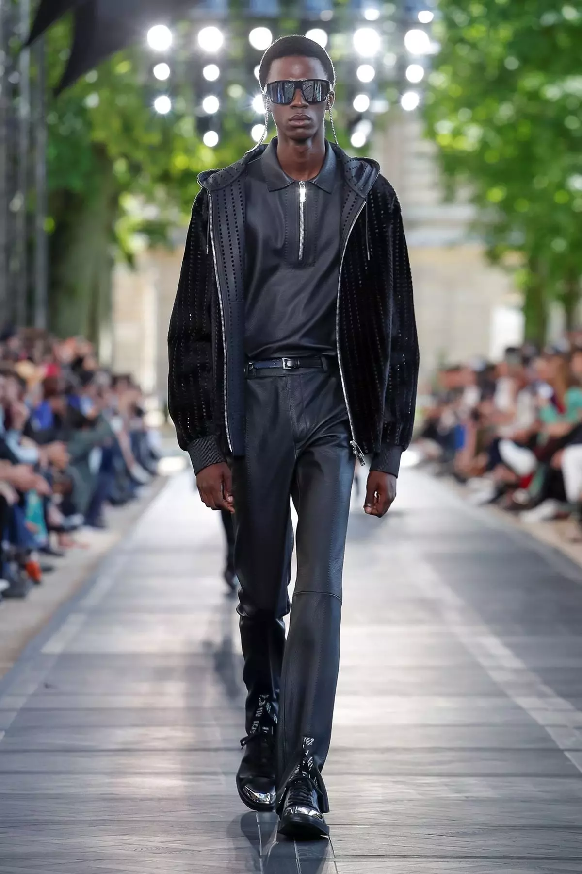 Berluti Menswear Fréijoer/Summer 2020 Paräis 27707_44