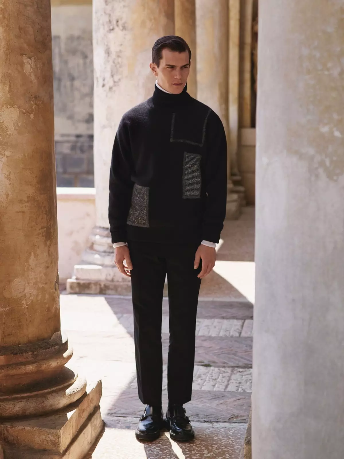 Corneliani nouvo F/W 2015 Lookbook net palèt fòmèl ak pouswit nan plezi nan twal pou yon pandri edonist!