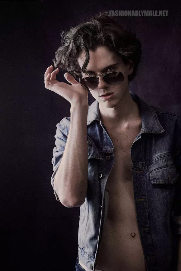 Brody Davidson le Alan Tan Fashionably Male3