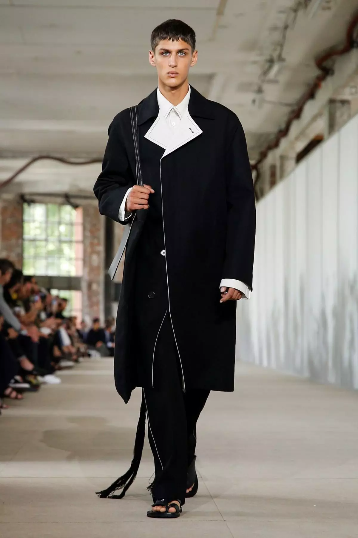 Jil Sander Мъжко облекло пролет/лято 2020 Париж 27785_38