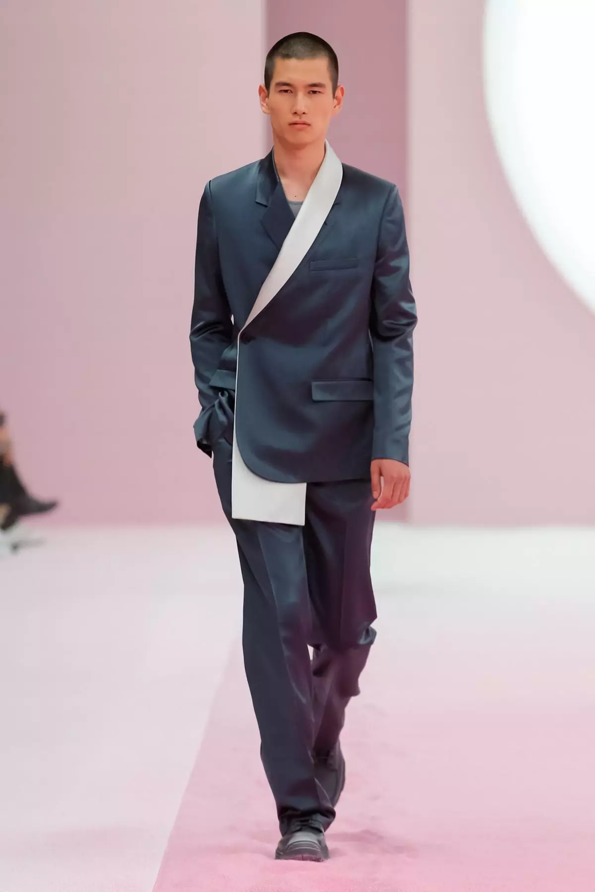 Dior Homme 2020 m. pavasaris/vasara Paryžiuje 27845_41