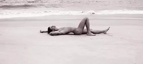 Beach Bum: Dorian Reeves od Toriana Lewina 27945_9