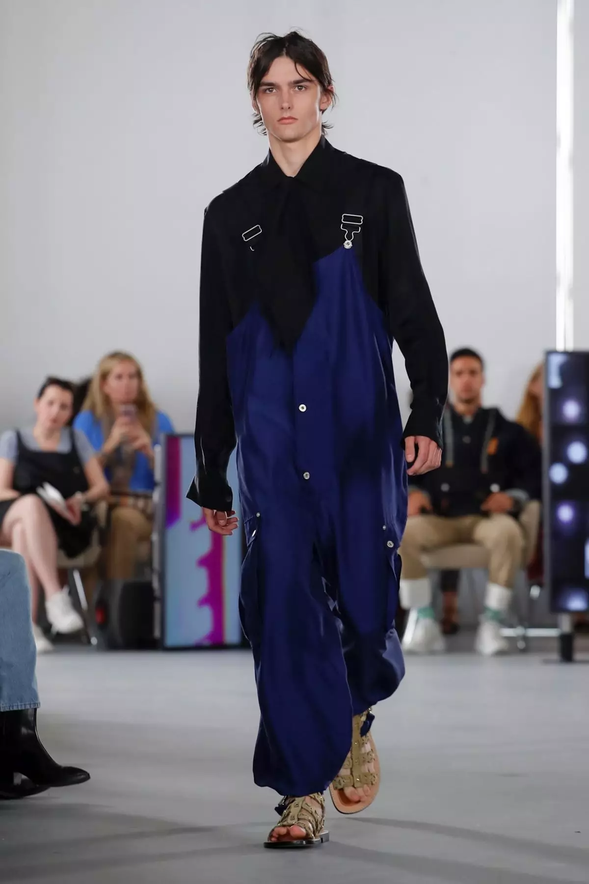 Loewe Menswear 2020 tavaszi/nyári Párizs 27982_11