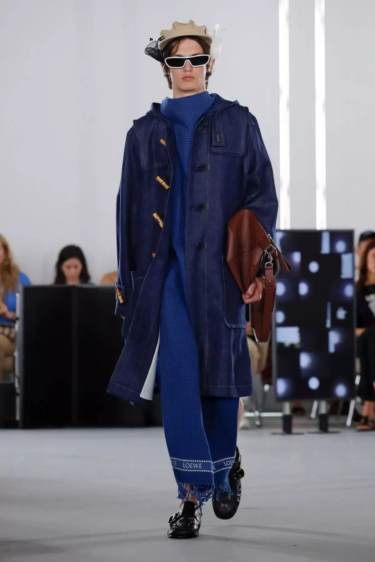 Loewe Menswear Fréijoer/Summer 2020 Paräis 27982_12