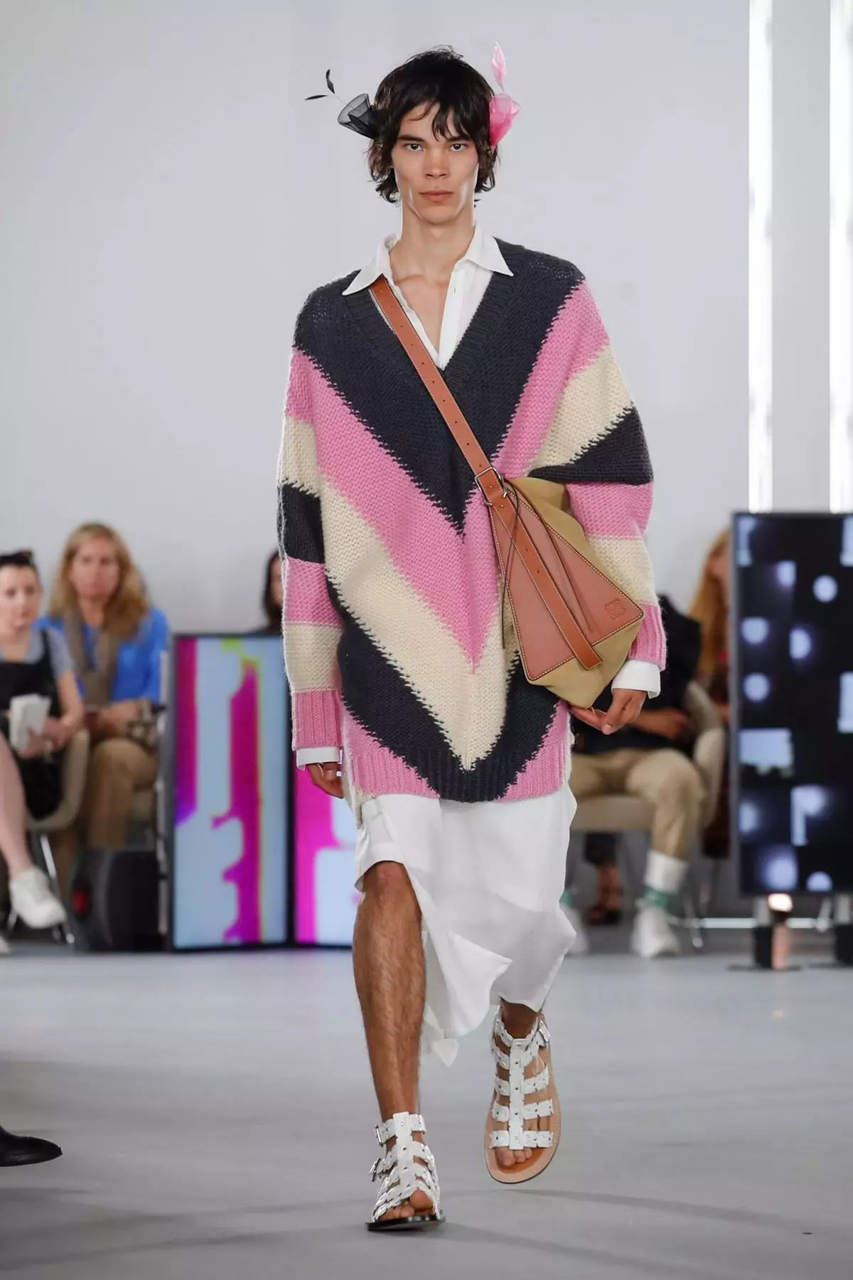 Loewe Menswear 2020 tavaszi/nyári Párizs 27982_41