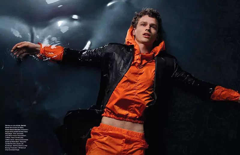 Ĉefmodelo Simon Nessman fotita de Jean-Baptiste Mondino kaj stilita kun pecoj de Lanvin, Giorgio Armani, Dsquared2, Bottega Veneta, Louis Vuitton kaj pli, por la lasta numero de la revuo Numéro Homme.