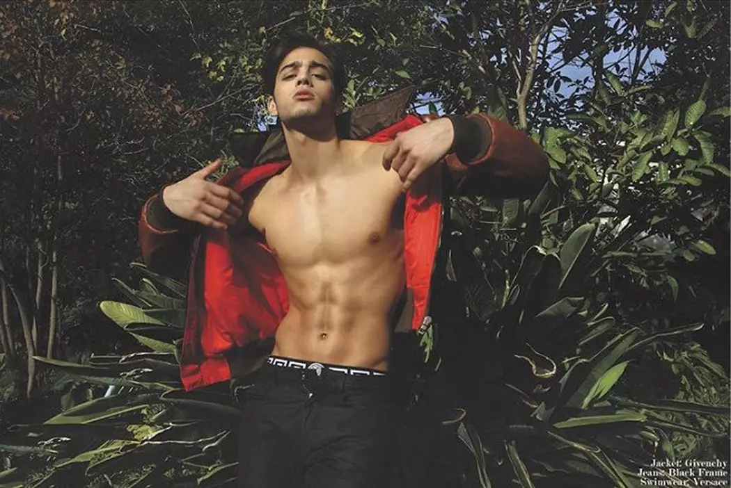 Kont qed nistaqsi min jista’ jkun dak it-tifel, hu Scott Gardner fil-ħarġa inawgurali għal Lovesex Magazine, maqtula minn Marco Ovando. Styling minn Johnny Wajek u Makeup u grooming minn Albert Elizondo.