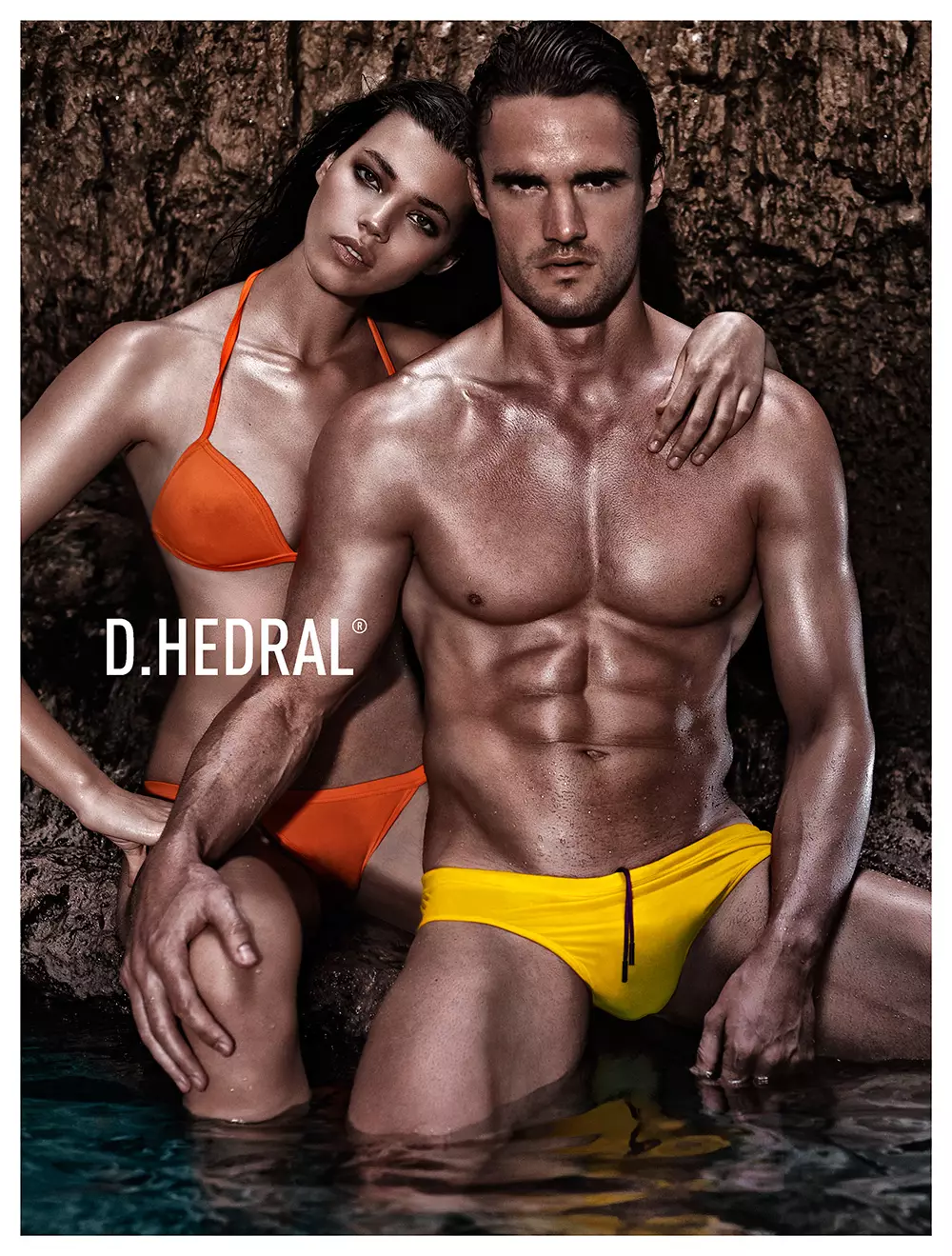 P-DHEDRAL-THOM-EVANS-and-PAOLLA-TAXI-HERMANN-ORANGE-EVA-0656-LOGO