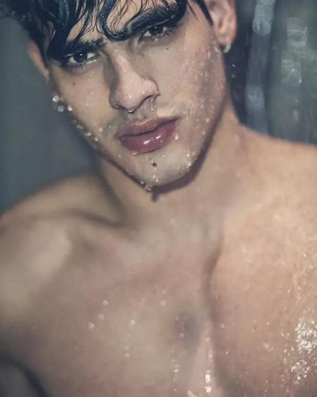 Jhonattan Burjack por Paper Magazine4