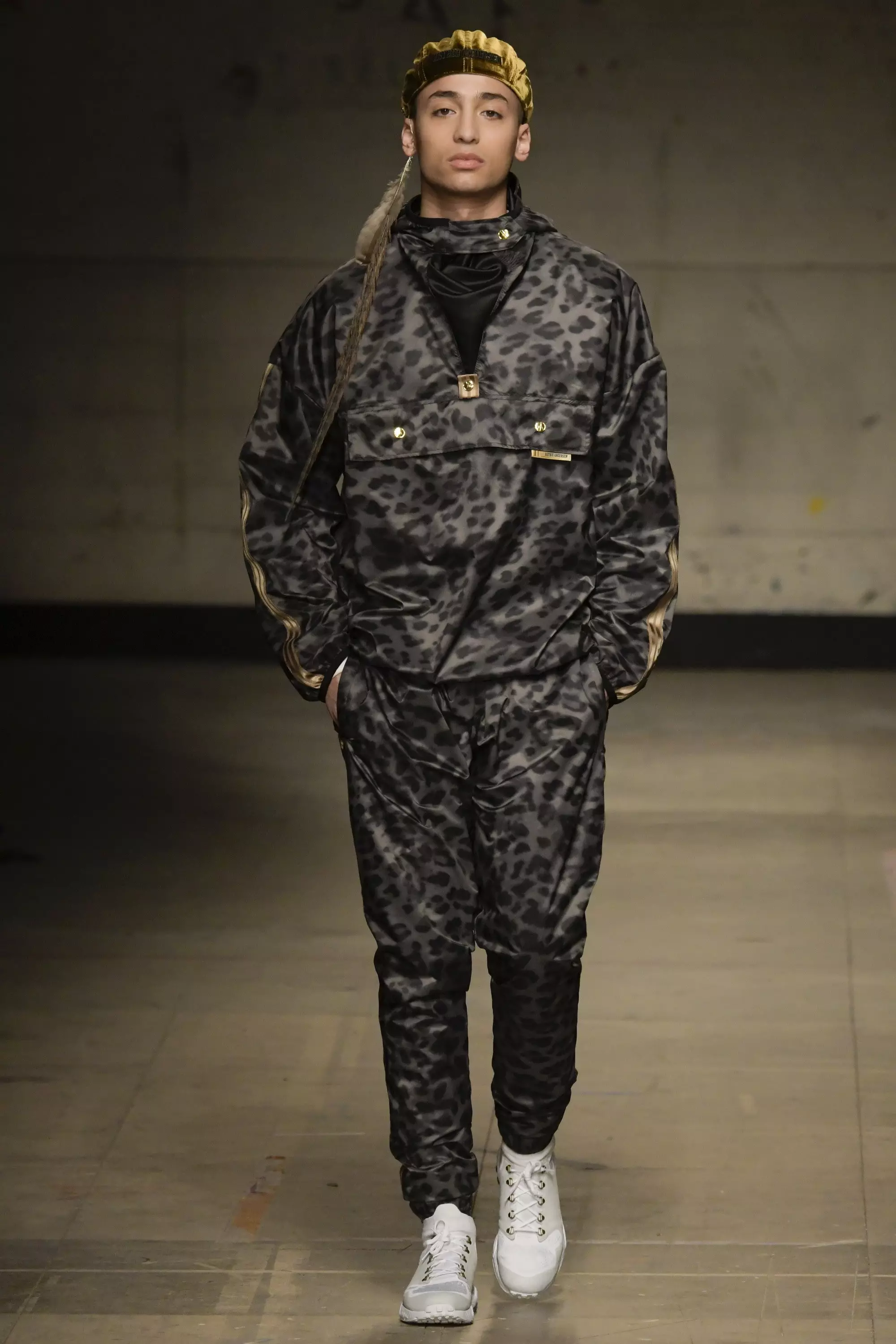 阿斯特丽德-安德森-aw17-london14