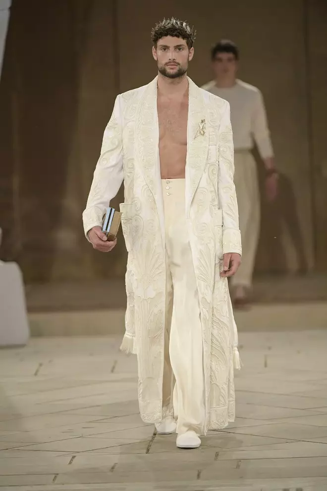 Chiwonetsero cha Dolce & Gabbana Alta Sartoria Menswear ku Palazzo dei Gesuiti 29161_20