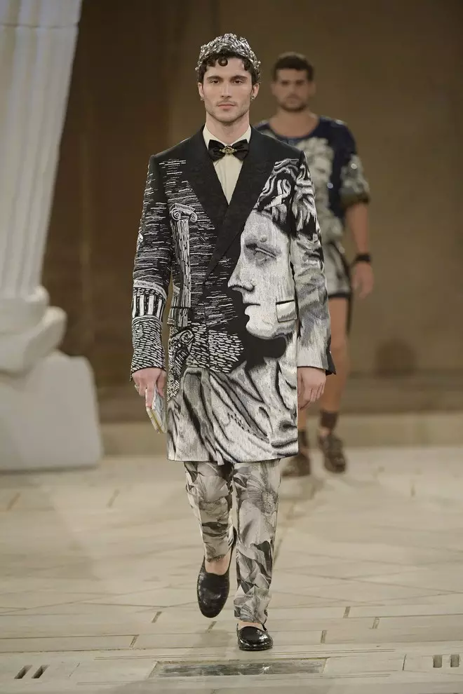 Chiwonetsero cha Dolce & Gabbana Alta Sartoria Menswear ku Palazzo dei Gesuiti 29161_9