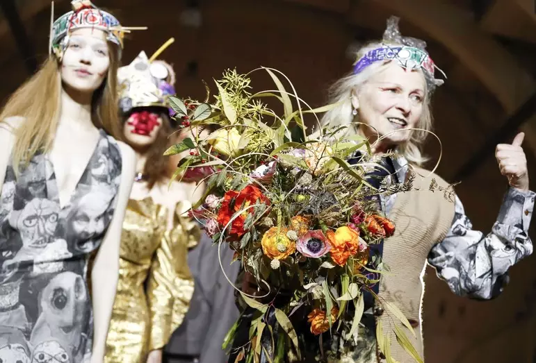 vivienne-westwood-veshje për meshkuj-vjeshtë-dimër-2017-london59