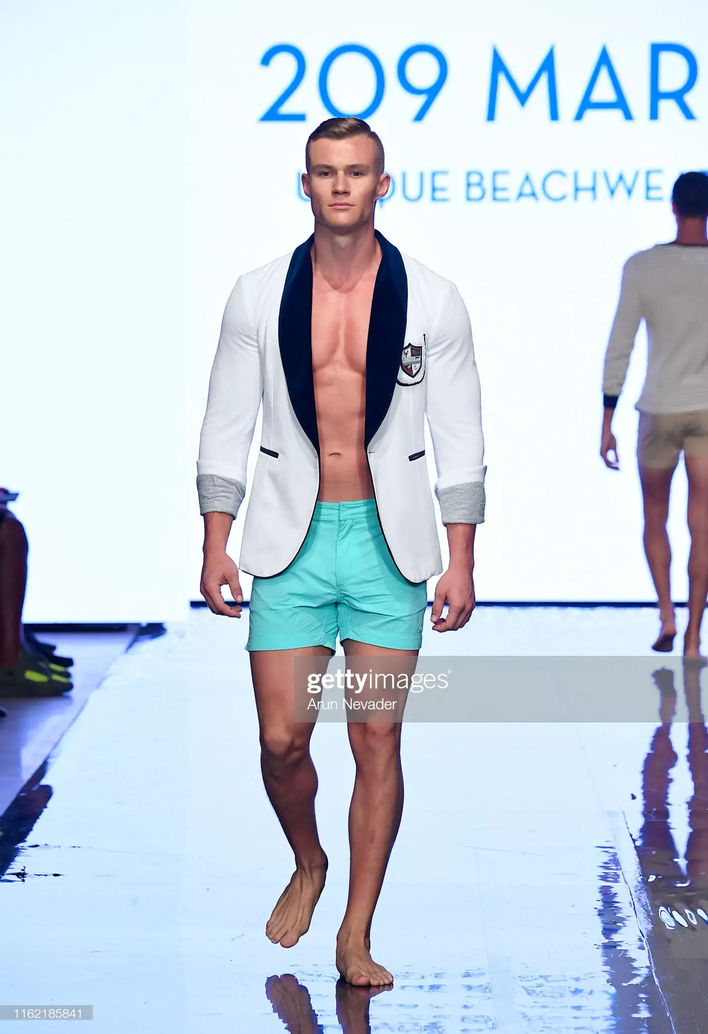 Pusat Peranginan Miami Swim Week 2020 29661_52