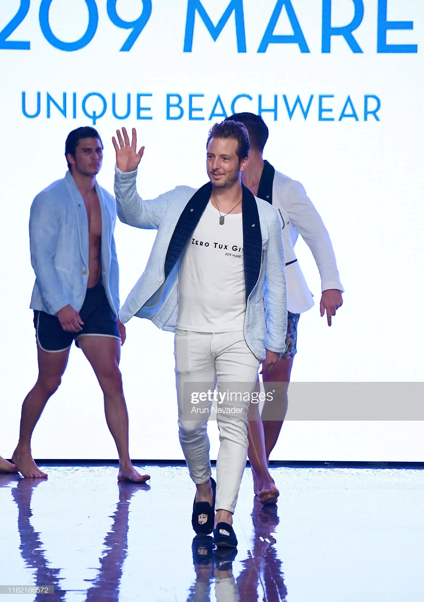 Pusat Peranginan Miami Swim Week 2020 29661_59