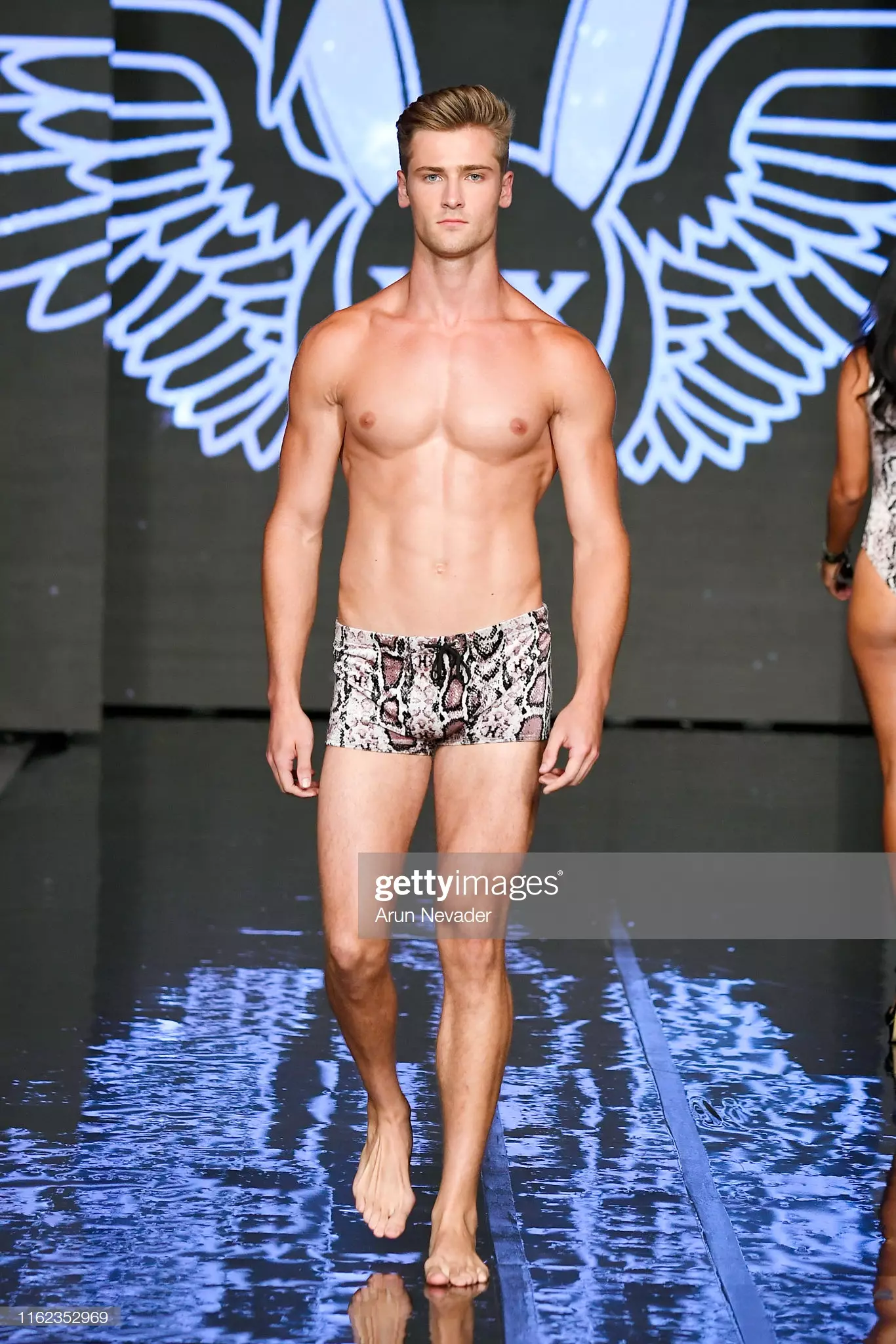 Pusat Peranginan Miami Swim Week 2020 29661_83