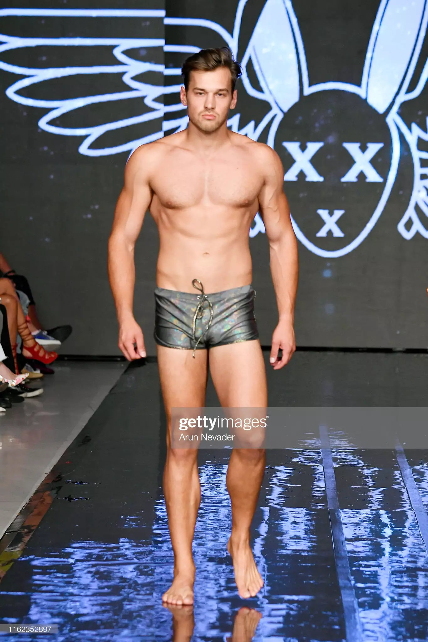 Pusat Peranginan Miami Swim Week 2020 29661_85