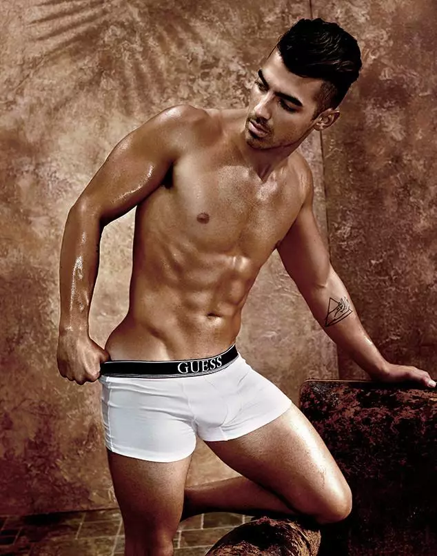 joe-jonas-by-yu-tsai-for-guess-underwear-ss176