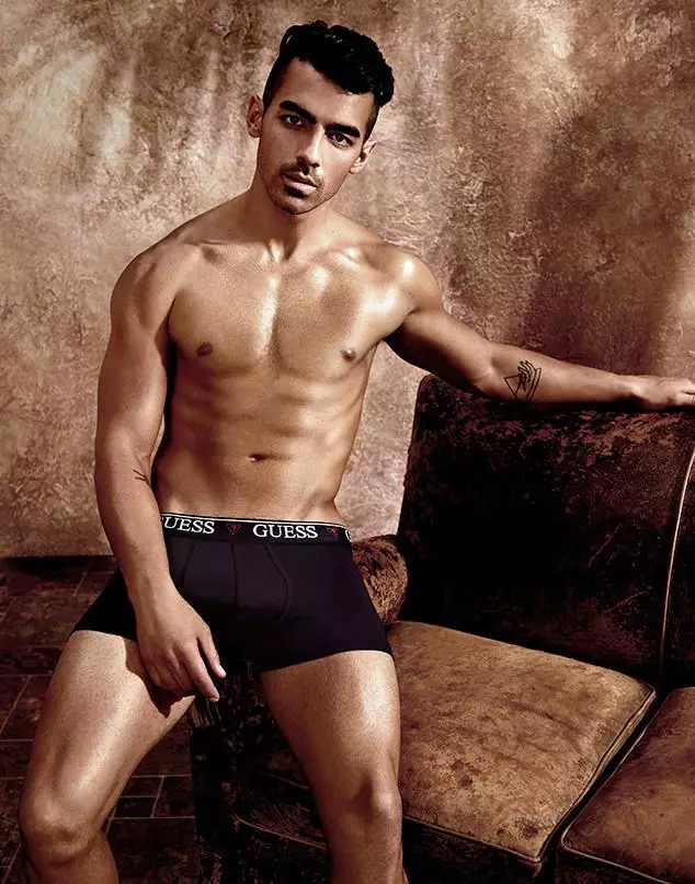 joe-jonas-by-yu-tsai-for-guess-underwear-ss178