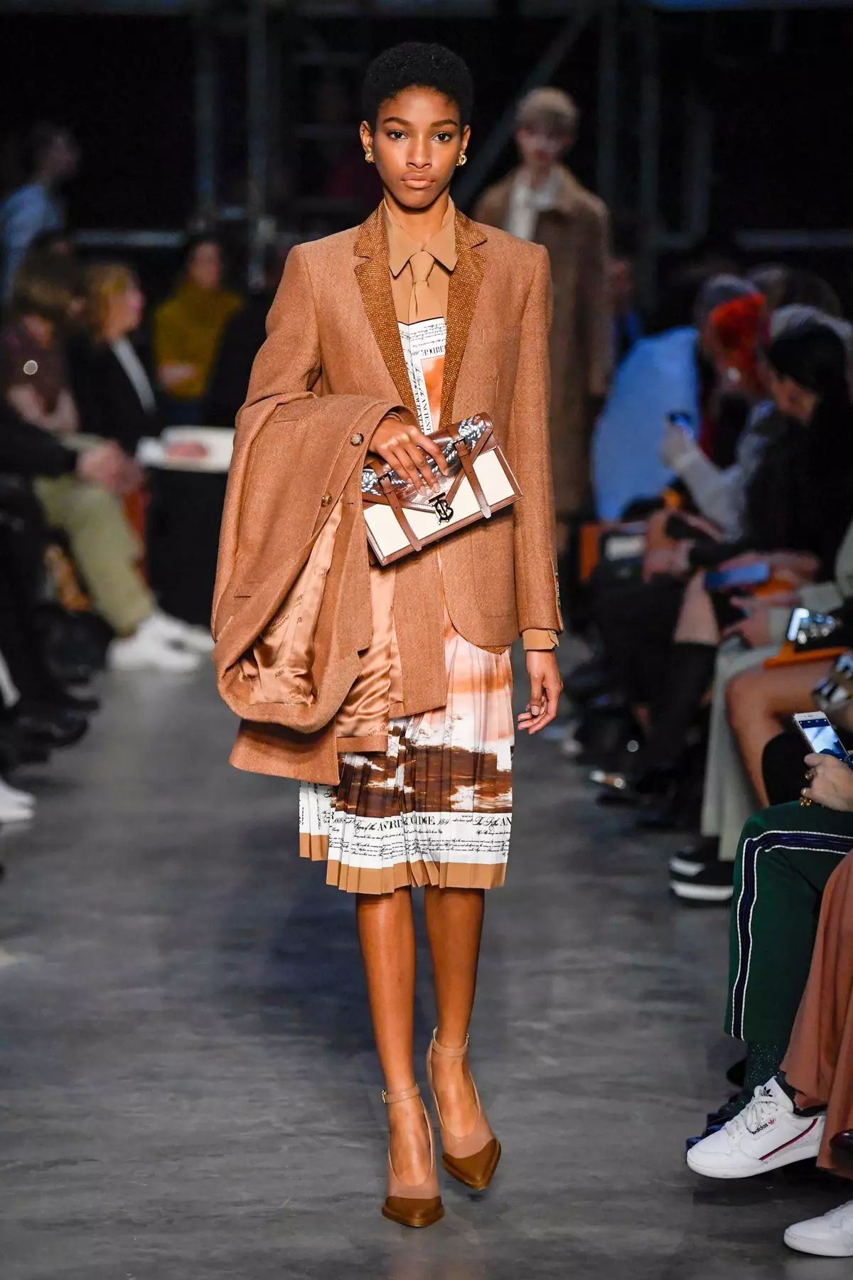 Burberry Mężczyźni & Kobiety Jesień Zima 2019 Londyn