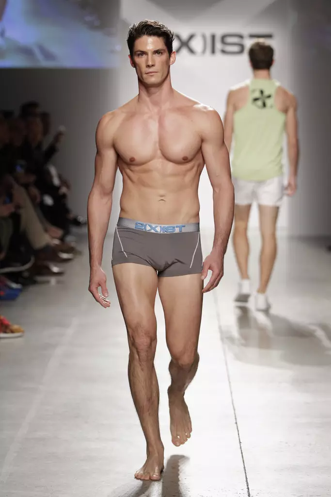 49-2+X+IST+Herren+Frühling+Sommer+2015+Runway+Show+B0QTEHmxuPQx