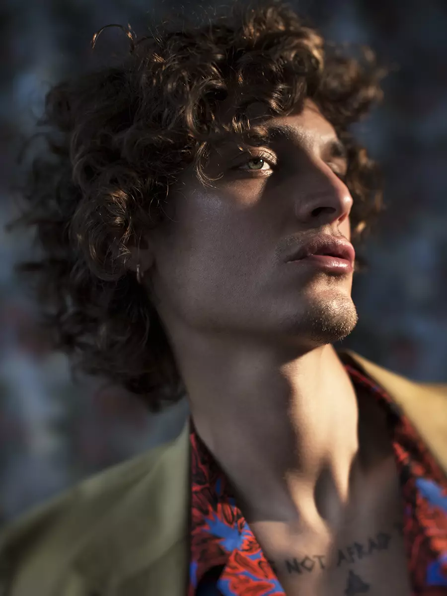 Jonathan Bellini de Karl Simone para GQ Brasil, julio de 2019