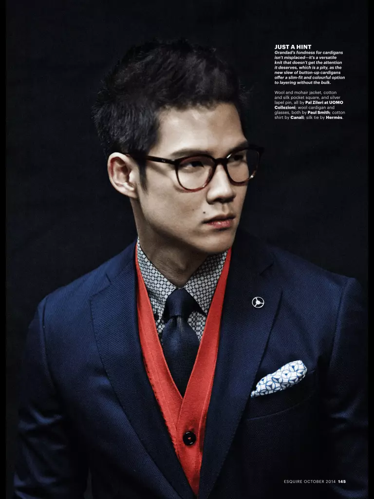 Esquire Singapore oktober nummer. Alle modepagina's van meer dan 10 pagina's in het oktobernummer waren gewijd aan deze solo-spread met de Singaporese zwemmer Nick Tan, met persoonlijk hoofdredacteur Janie Cai styling, en gefotografeerd door Ivanho Harlim & Shysilia Novita.