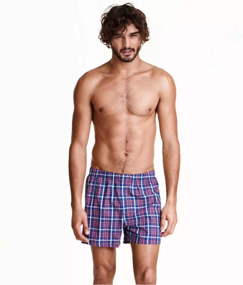 Kabeh sorotan saiki ing: Marlon Teixeira kanggo H&M Underwear Supermodel Marlon Teixeira ngarepake jeroan paling anyar saka H&M.