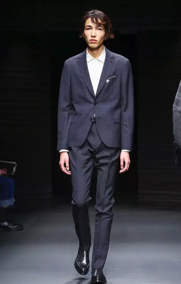 salvatore-ferragamo-menswear-kugwa-itumba-2017-milan43