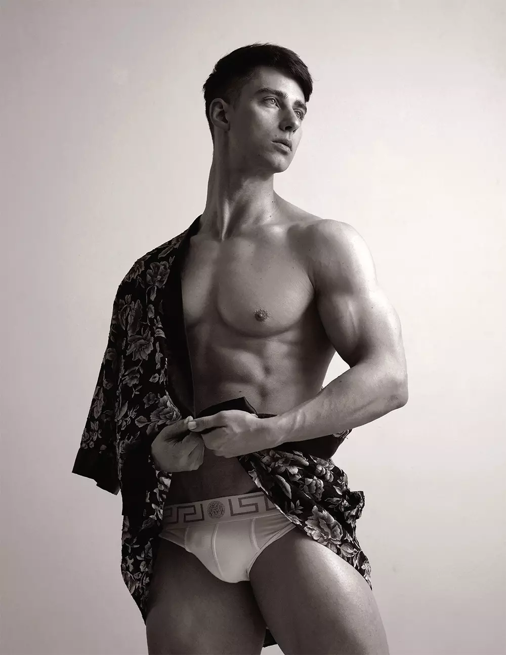 Tyson Dayley ໂດຍ Stefan Mreczko ສໍາລັບວາລະສານ PnvFashionablymale Issue 02