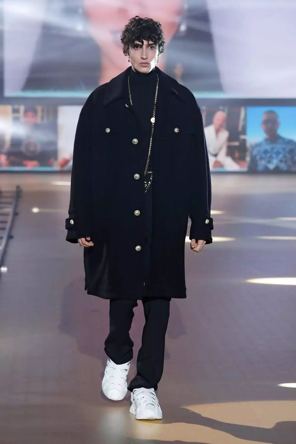 Dolce and Gabbana Mens Fall 2021 සංදර්ශනය