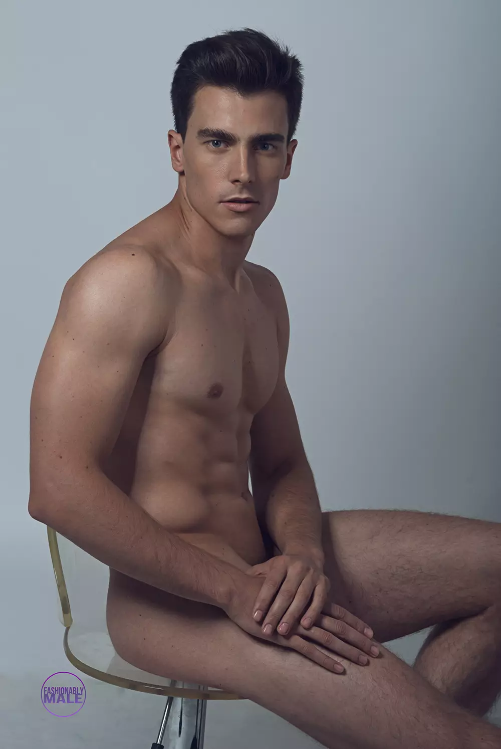 U-Tomas ka-Jo Herrera we-Fashionably Male8