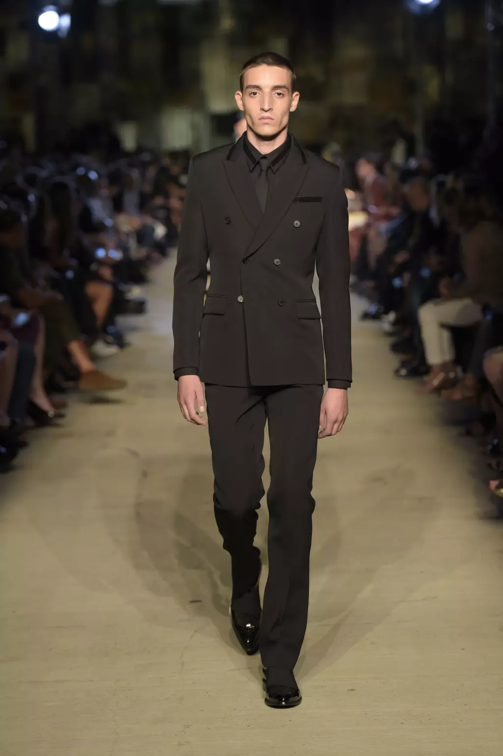 Givenchy RTW 2016 წლის გაზაფხული