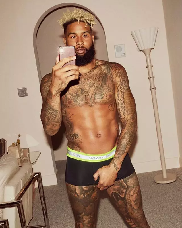 Odell Beckham Jr vir Calvin Klein se nuwe veldtog 1981 BOLD