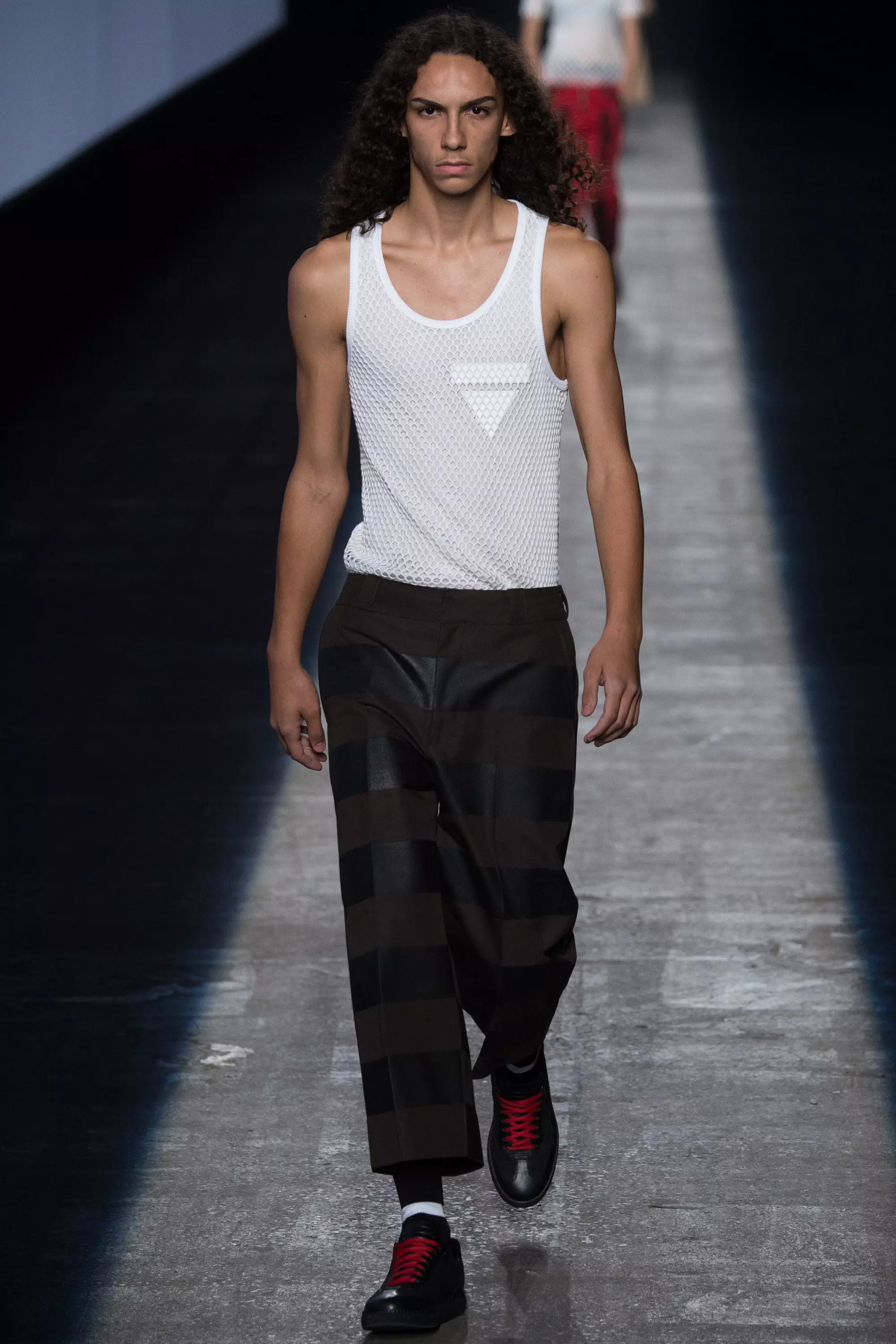 Alexander Wang siempre ha amado una fiesta, y para su colección del décimo aniversario esta noche se lanzó una grande.