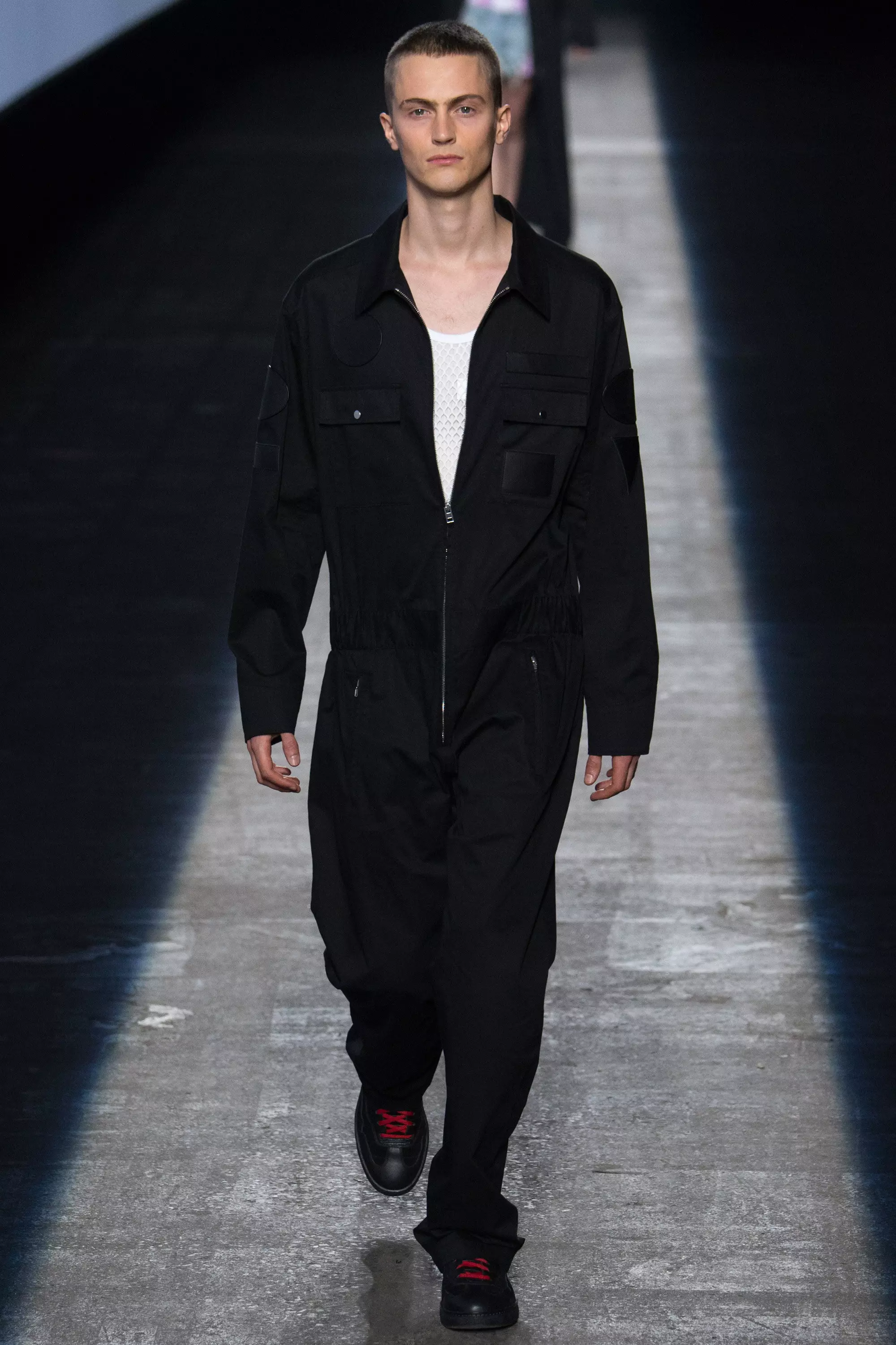 Alexander Wang a toujours aimé les fêtes, et pour sa collection pour son 10e anniversaire ce soir, il s'est lancé une grande.