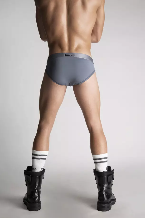 Dsquared2 Launches Valentine's Day Exclusive Online ris tsho hauv qab Sexy Machine Briefs Grey