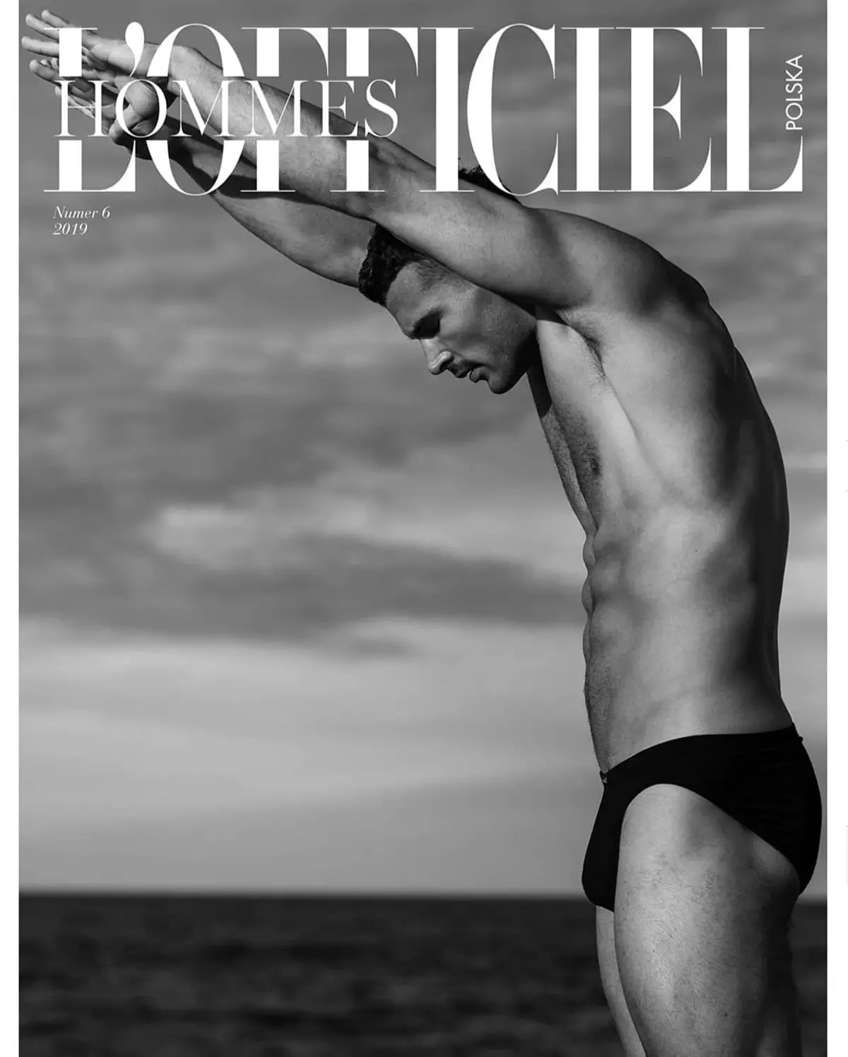 Letné vydanie s Walterom Savageom pre L'Officiel Hommes Poľsko